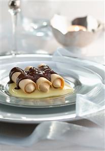 Canelones de turron y chocolate.Receta disponible