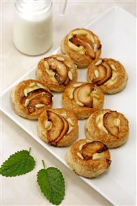 Minitartitas de manzana. Receta disponible.