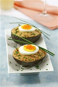 Aguacates rellenos. Receta disponible.