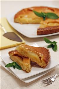 Tarta de peras. Receta disponible TR