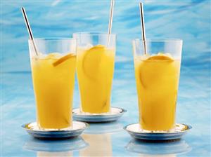 Tangerine Cloud (Cognac, orange liqueur, orange juice