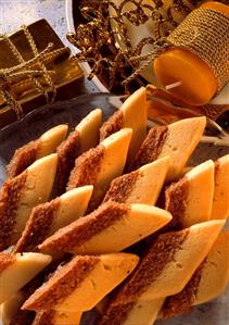 Black & white cake made from hazelnut & chocolate mixtures