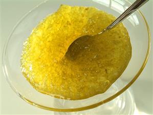 Brazilian apple dessert with cider (Doce de cidra)