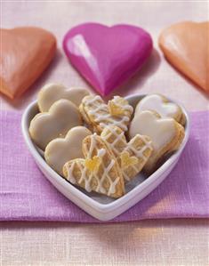 Ginger hearts with apricot jam (2)