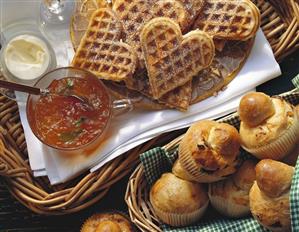 Wholemeal waffles with sour cream & marmalade; brioches (4)
