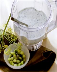 Cold yoghurt & cucumber soup with dill in cocktail shaker (2)