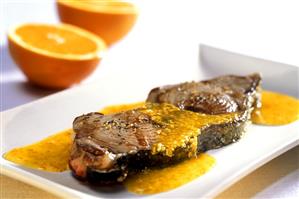 Tonno alla siciliana (tuna with orange and lemon sauce)