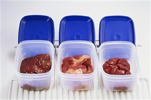 Keeping offal fresh in cool boxes