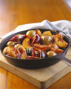 Fried fruit in the pan