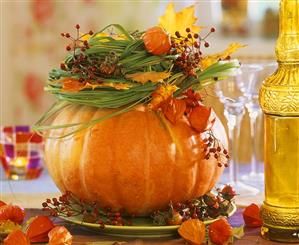 Autumn wreath of Chinese silvergrass (Miscanthus)