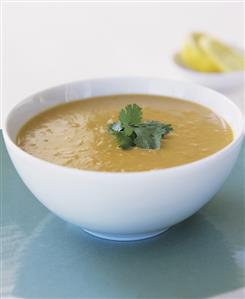 Spicy kumara and coconut soup (sweet potato)