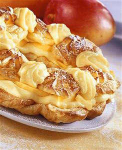 Mango ring cake