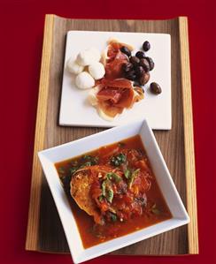 Panzanella e antipasti (Bread soup & appetisers, Italy)
