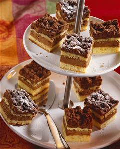 Chocolate and hazelnut crumble cake
