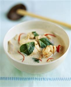 Chicken and coconut soup (Thailand)