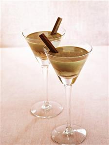 Cocktails made with Amarula (cream liqueur) and chocolate