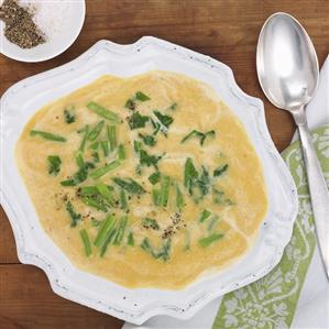 Bean soup with sorrel