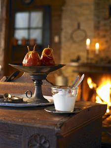 'Jaga' pears (Spiced pears in red wine)