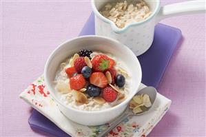 Porridge with fruit