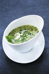 Radish leaf soup