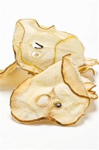 Dried pear slices