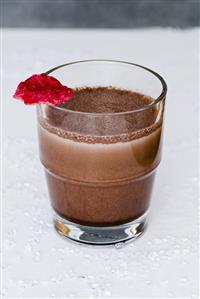 Chocolate drink with crystallised rose petal