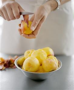 Peeling Peaches