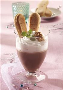 Crema de chocolate con nata. Receta disponible